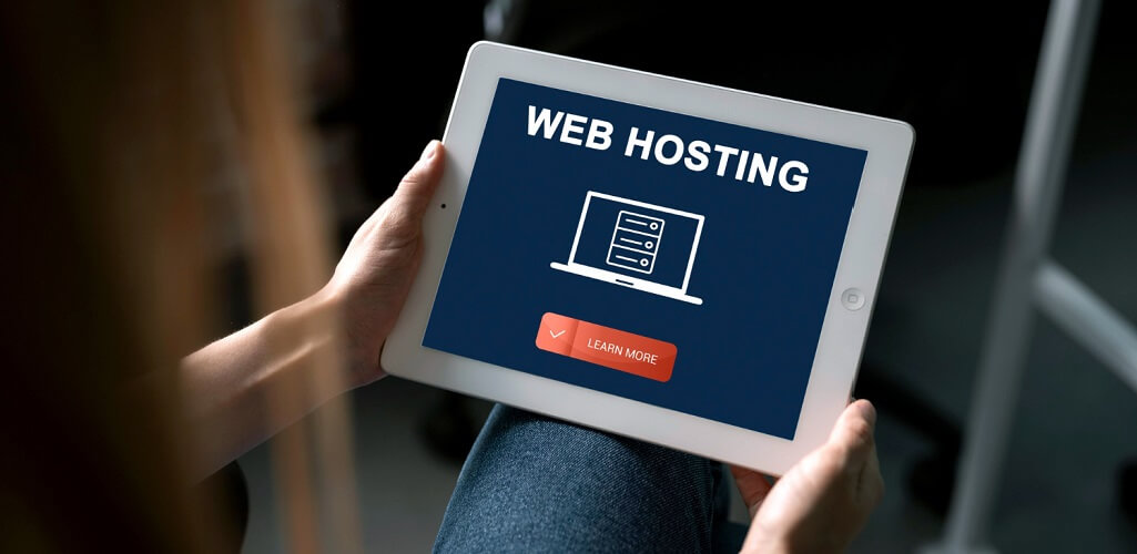 WHEN SHOULD YOU INVEST IN WEBSITE HOSTING?